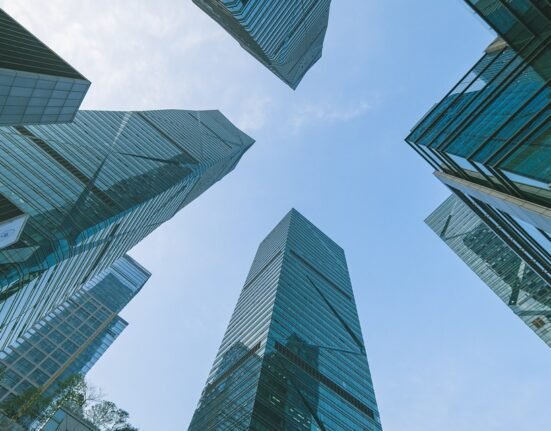 Maximizing returns: The keys to smart investing