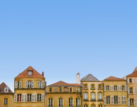 Navigating the Competitive Real Estate Market: Tips from Top Agents